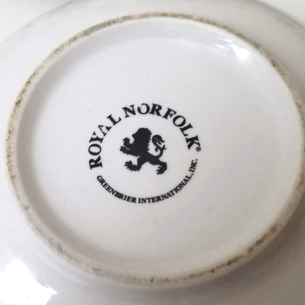 Set Of 4 Royal Norfolk white and black Soup/Cereal Bowls - Picture 5 of 6